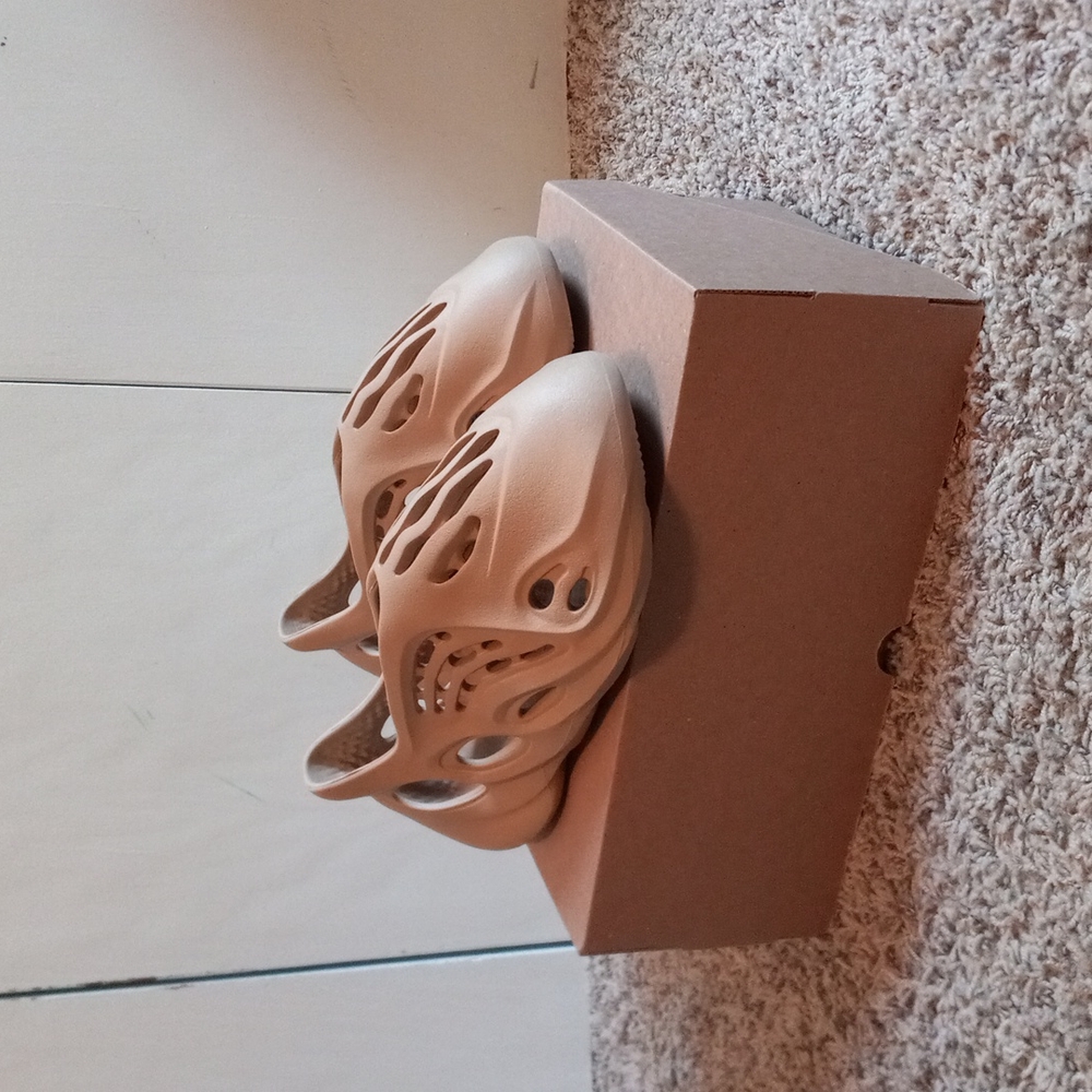 Yeezy Foam Runner 'Ochre'